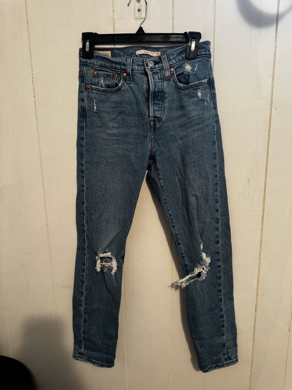 Levi's Distressed Dark Blue Cropped Ankle Jeans
